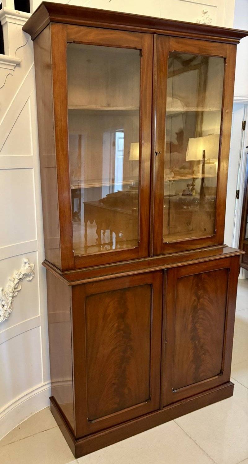 Antique Victorian Quality Figured Mahogany Bookcase - Image 3